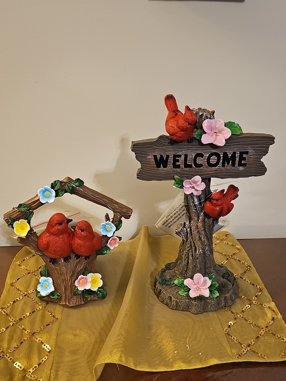 Red Cardinal Welcome Sign and Bird Pair Home Accent